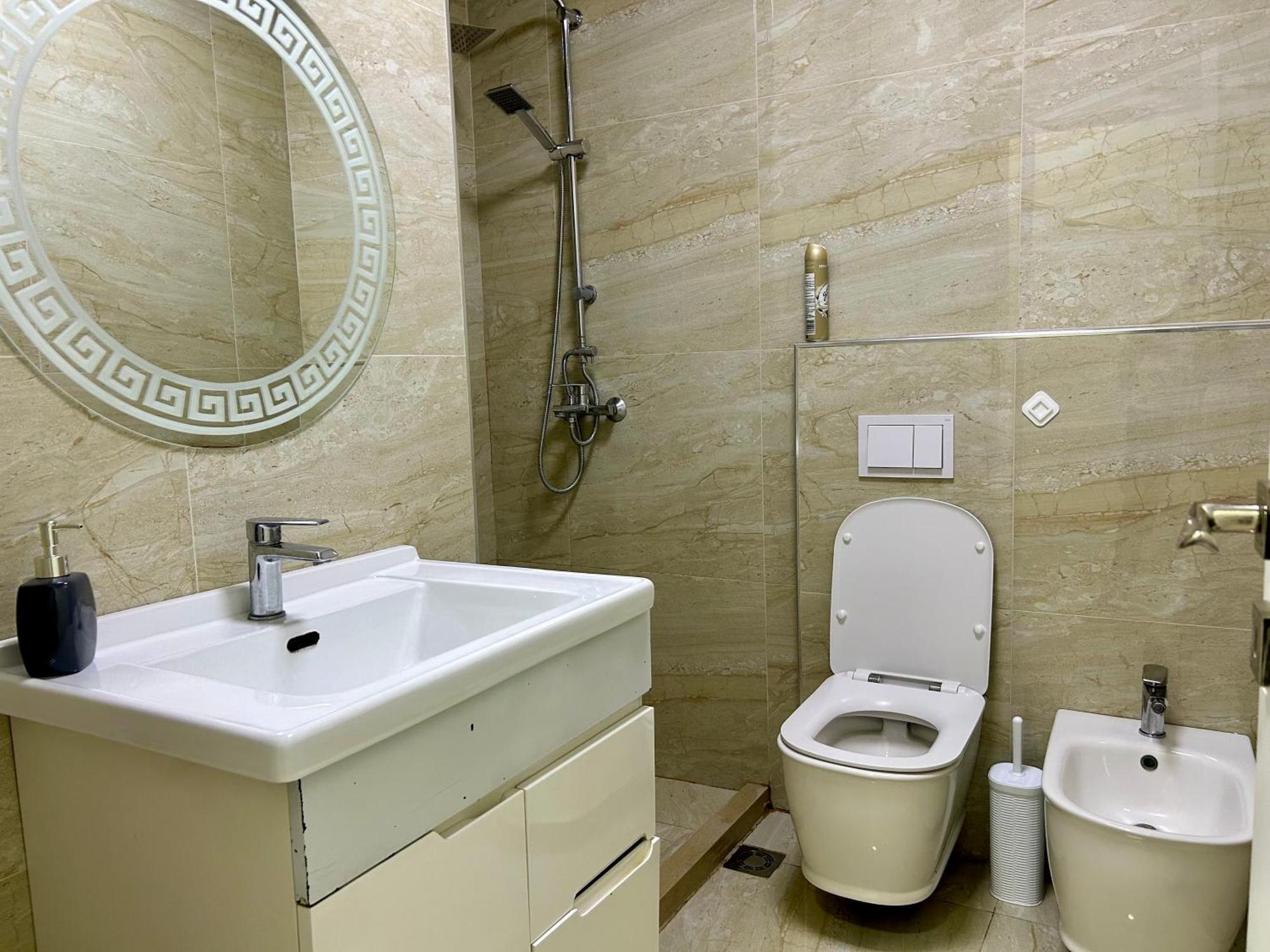 A&X Lovely And Central Apartment - 24H Self Check-In Tirana Exterior foto