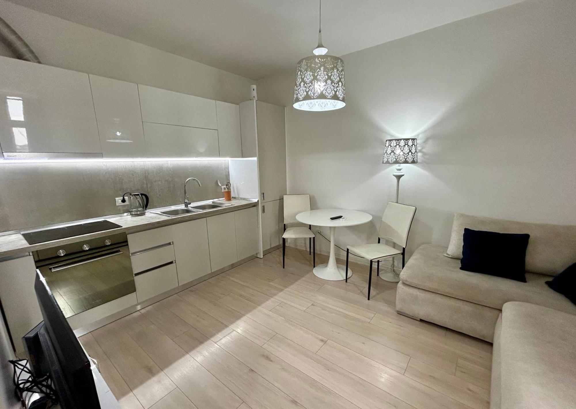 A&X Lovely And Central Apartment - 24H Self Check-In Tirana Exterior foto